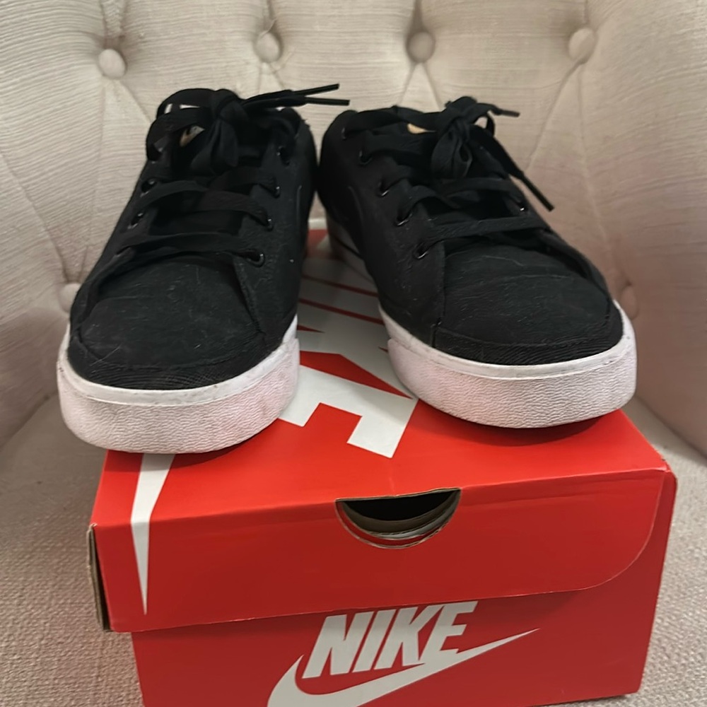Nike Slip on